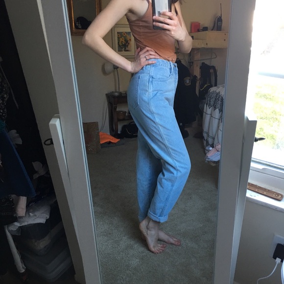 PERFECT Condition High-Waisted Bill Blass Denim - Picture 5 of 8